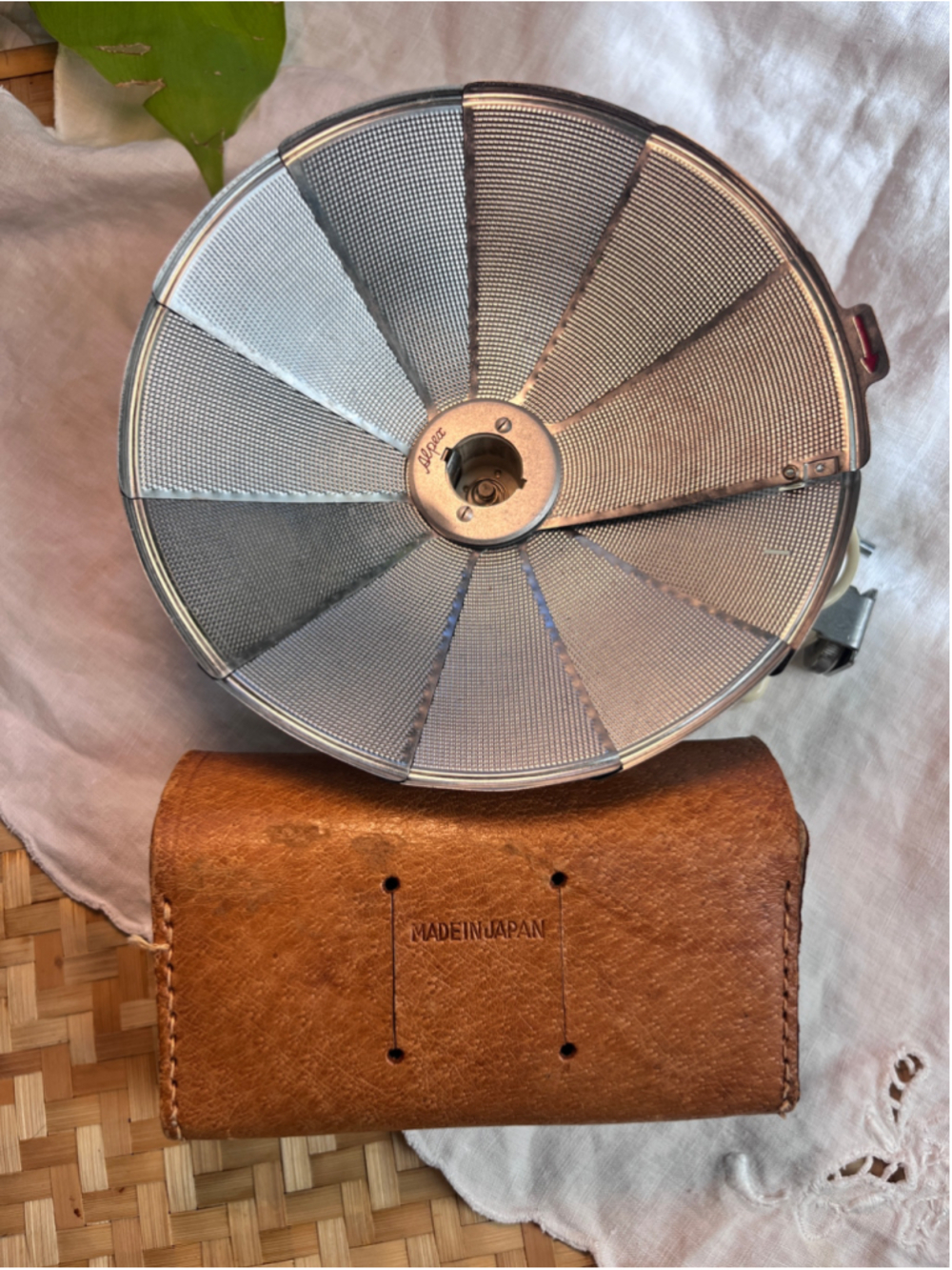 Alpex Vintage BC-Type Camera Flash with Leather Case One Size Brown Silver - Picture 4 of 16